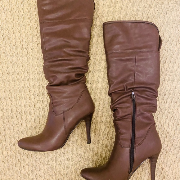 ALDO brown boots, EUC, no flaw over all - Picture 2 of 5